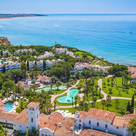 Vila Vita Parc Armação de Pêra Kültér fotó Aerial view of Quinta do Lago