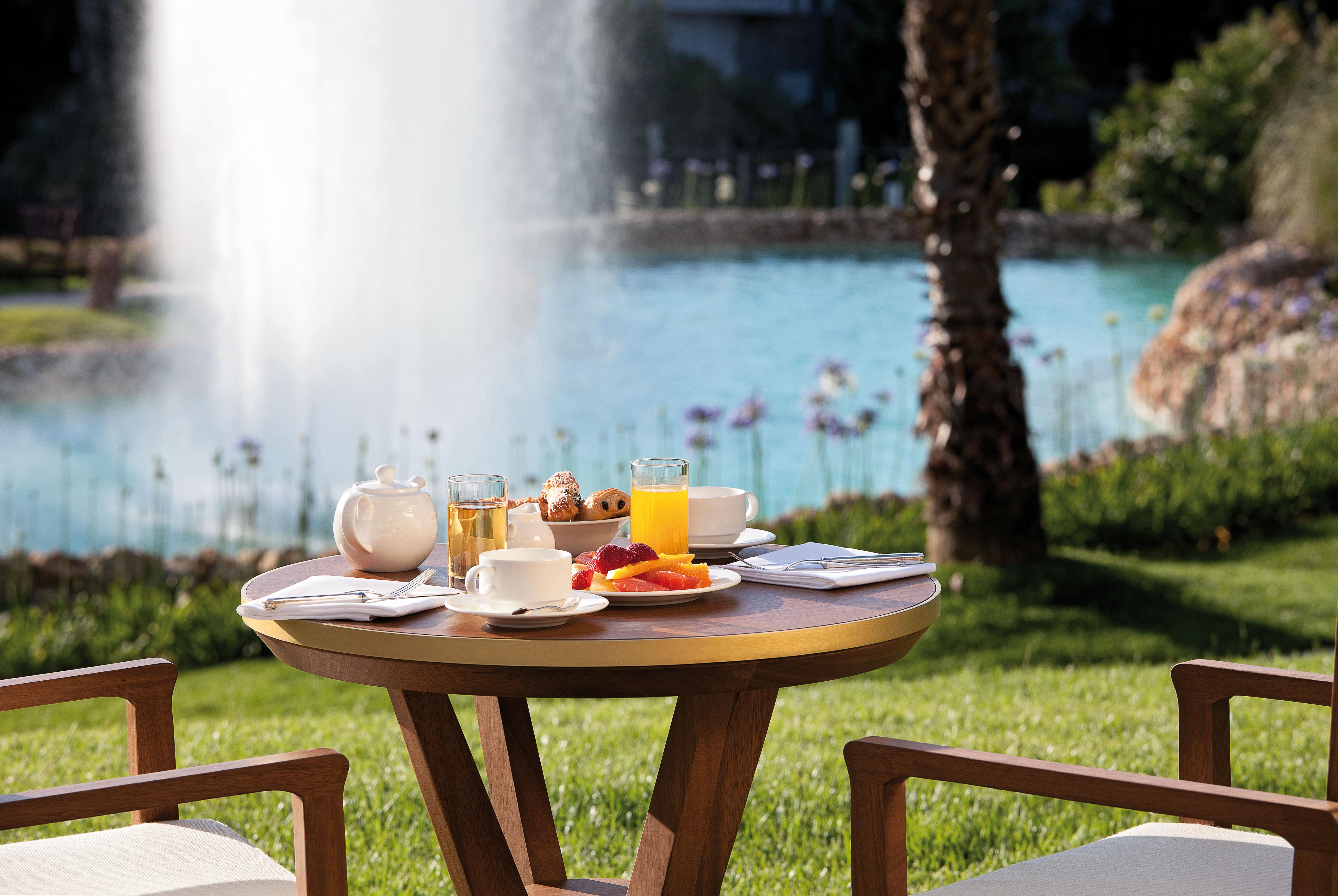 Vila Vita Parc Armação de Pêra Kültér fotó Breakfast at the Atlantis Paradise Island
