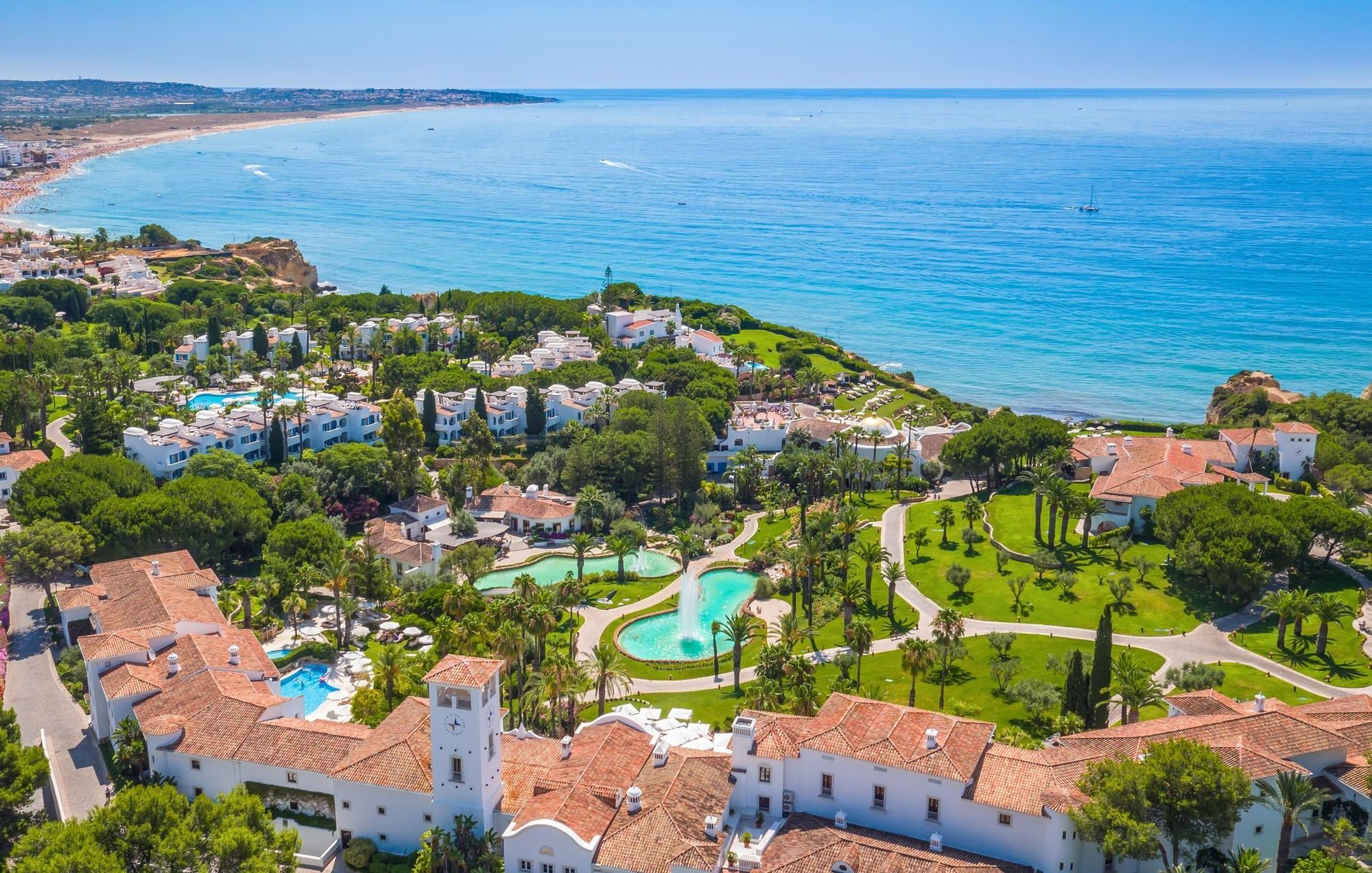 Vila Vita Parc Armação de Pêra Kültér fotó Aerial view of Quinta do Lago